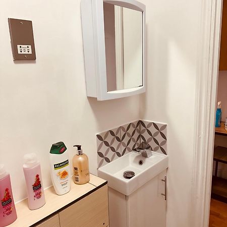 Stunning One Bedroom Studio Flat Londyn Zewnętrze zdjęcie