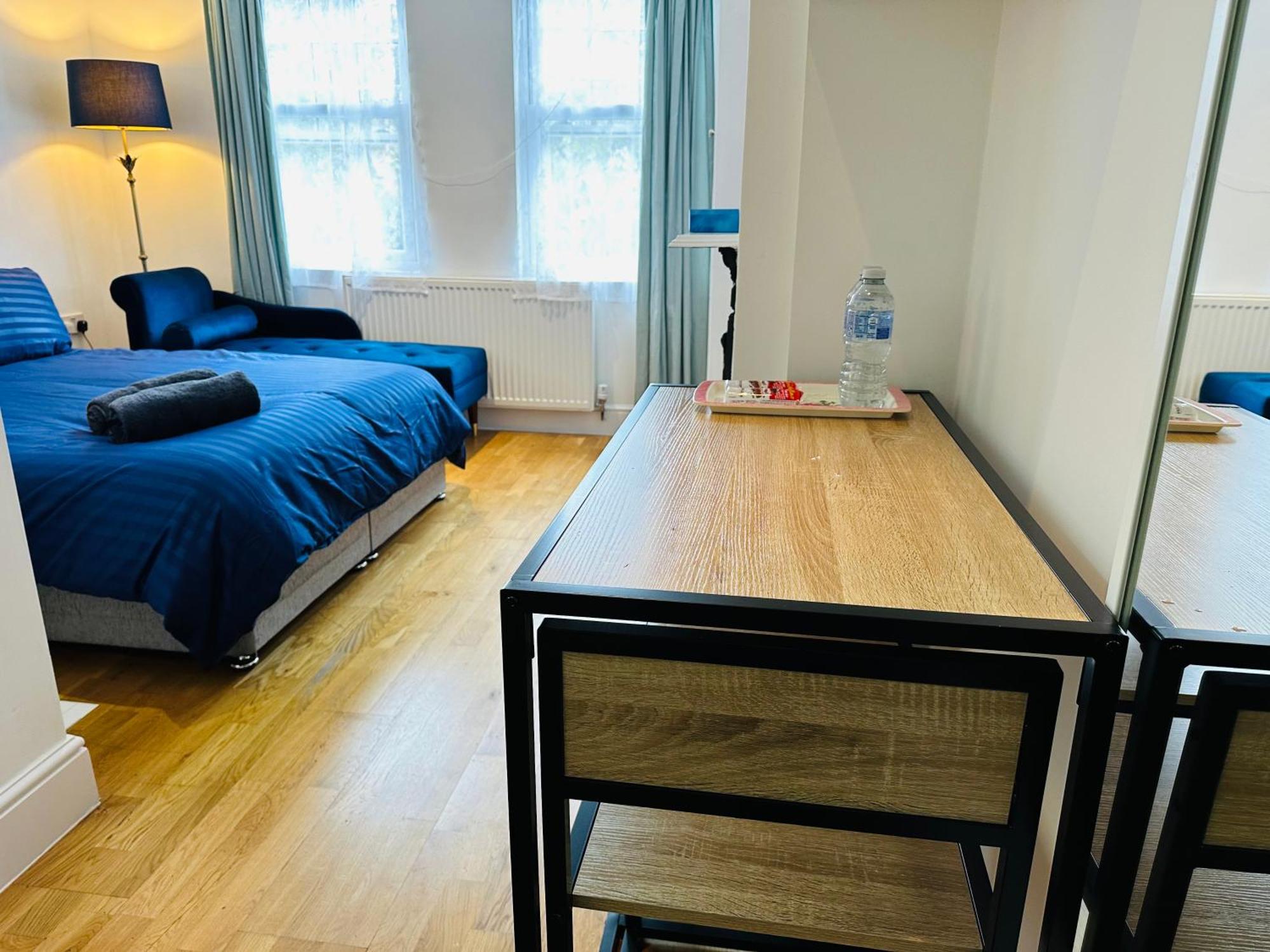 Stunning One Bedroom Studio Flat Londyn Zewnętrze zdjęcie